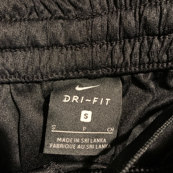 Nike Athletic Shorts Youth Small Black/White - Picture 4 of 4